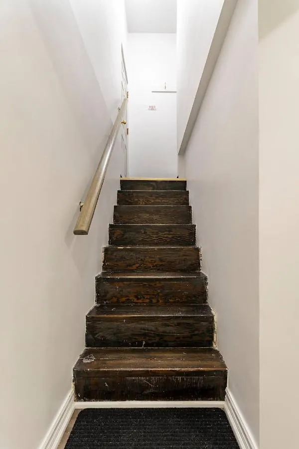 Simple & Tidy Private Rooms Τορόντο Πανσιόν